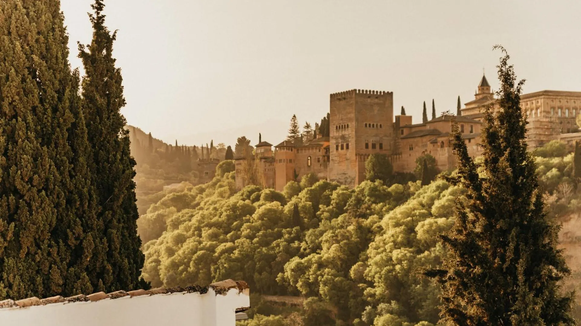 Casa Bombo Bed and Breakfast Granada