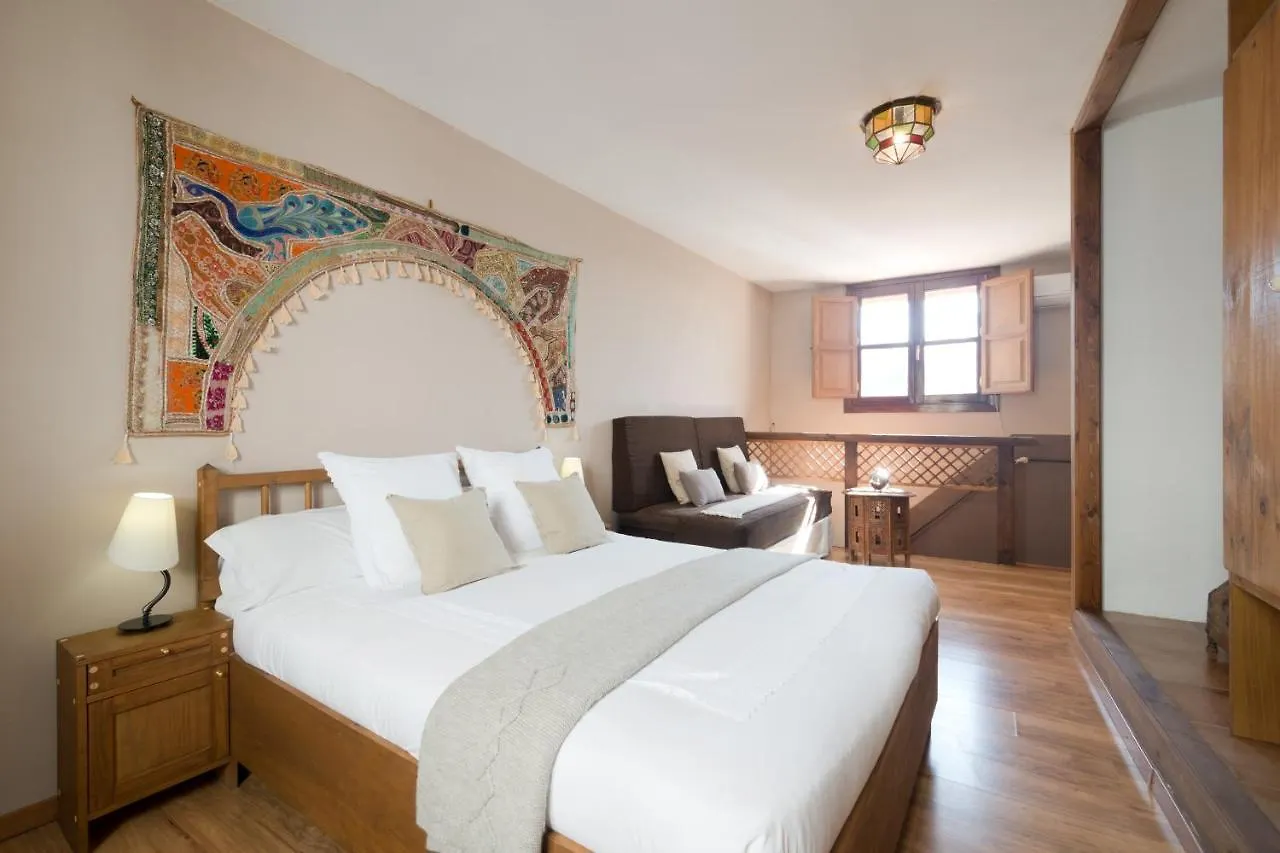 Casa Bombo Bed & Breakfast Granada 3*,  Spain