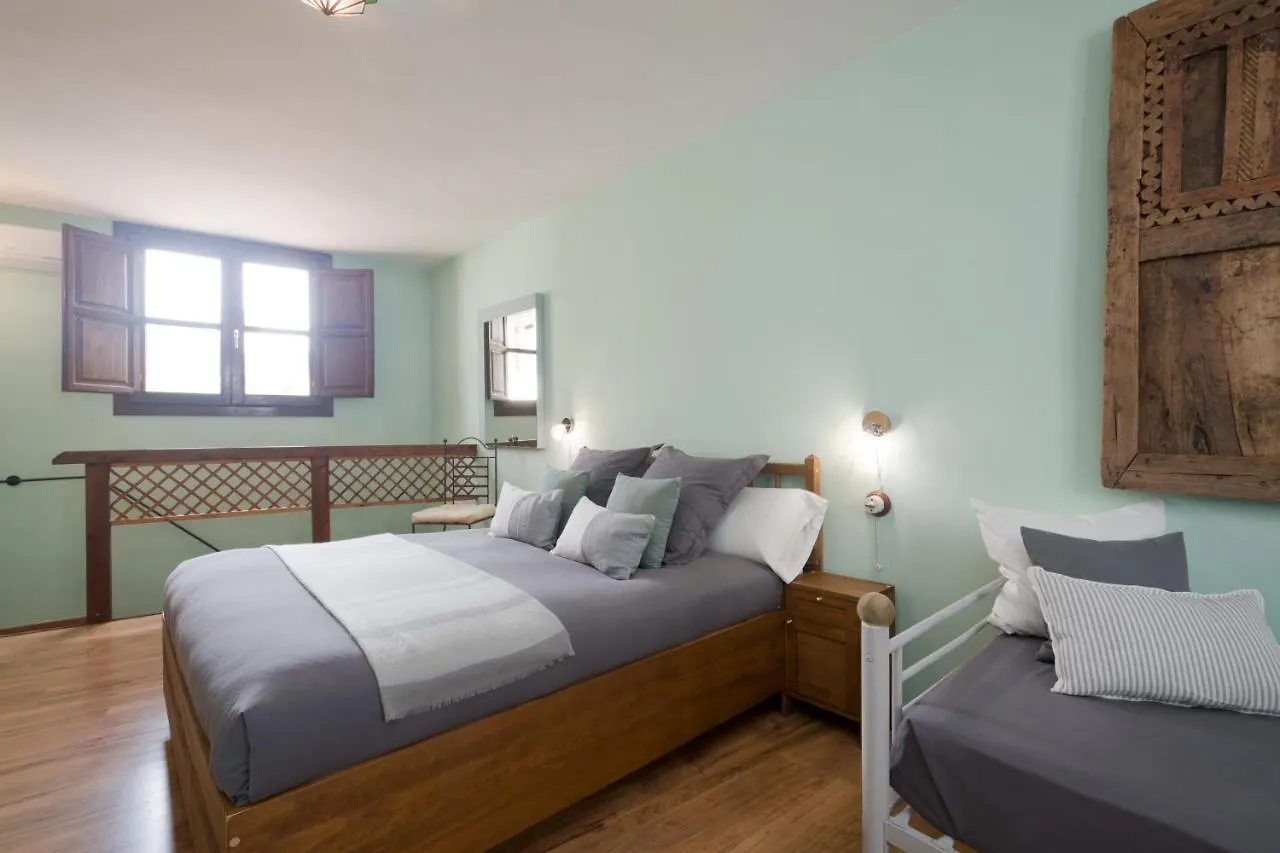 Casa Bombo Bed & Breakfast Granada Spain
