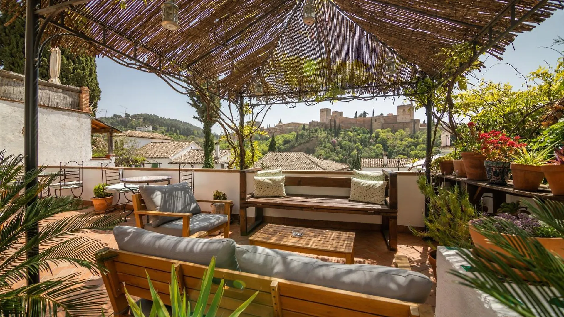 Casa Bombo Bed and Breakfast Granada
